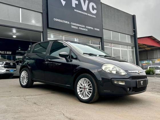 FIAT PUNTO 1.6 ESSENCE 16V FLEX 4P MANUAL FIAT PUNTO 1.6 ESSENCE 16V FLEX 4P MANUAL